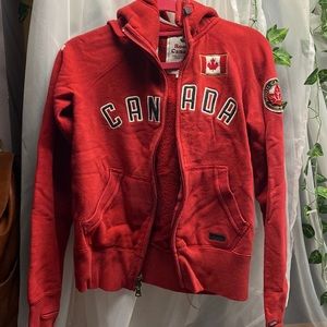 Vintage Roots Canada Sweater